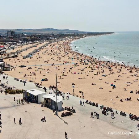 Apartamento Le Logis De La Marina Calais Exterior foto